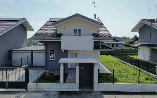 Residenza Amaranto2 – Secondo Lotto Composto Da 4 Ville Singole Con Giardino Privato E Box Auto Doppio (TOP-AMARANTO2)