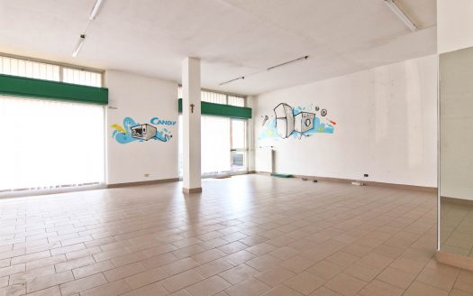 Locale Commerciale In Vendita – Posizione Strategica (CO-DP-NEG)
