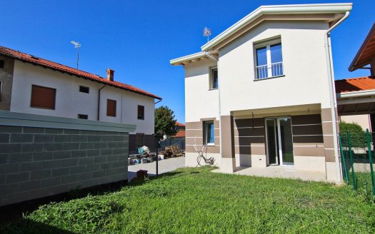 Piave 77 – Ultima Villa Indipendente Con Giardino E Box Doppio (TOP-PIAVE 77)