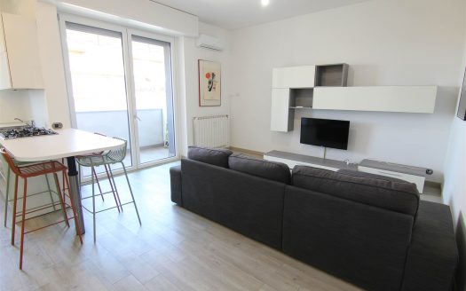 Bilocale Arredato Con Terrazzino, Cantina E Aria Condizionata – Libero Subito (SAS-AFF)